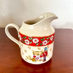 Holiday Table! Vintage CHARLTON HALL Creamer "Classic Traditions" by Kobe